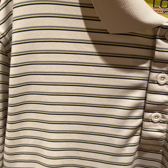 Under Armour shirt - Picture 4 of 5